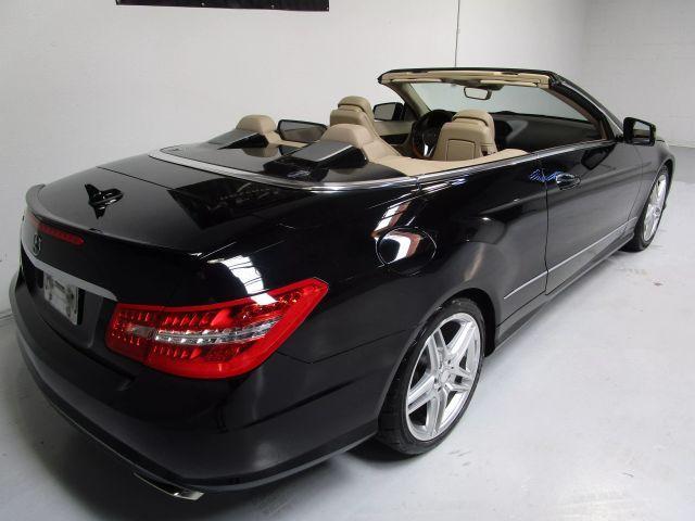 Photo of 2013 Black Mercedes-Benz E-Class