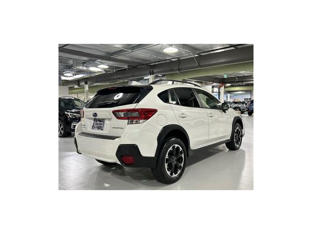 Photo of 2022 Crystal White Pearl Subaru Crosstrek