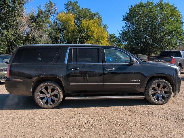 Photo of 2017 Onyx Black GMC Yukon XL