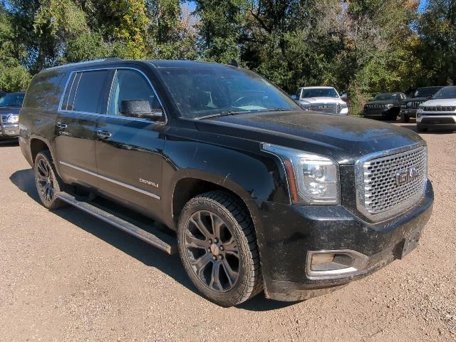 Photo of 2017 Onyx Black GMC Yukon XL