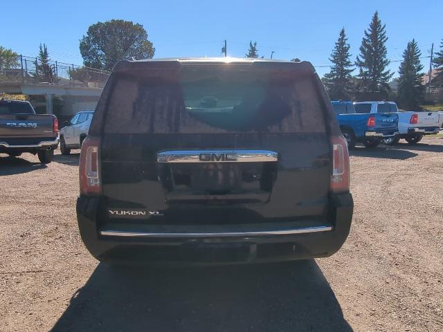 Photo of 2017 Onyx Black GMC Yukon XL