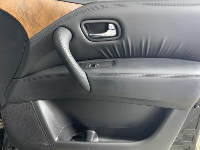 Photo of 2023 Super Black Nissan Armada
