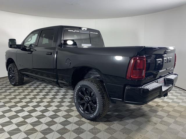 Photo of 2025 Diamond Black Crystal Pearlcoat RAM 2500
