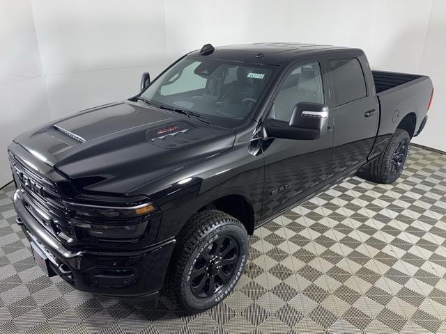 Photo of 2025 Diamond Black Crystal Pearlcoat RAM 2500