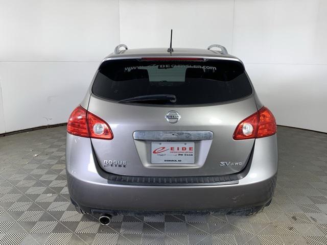 Photo of 2013 Platinum Graphite Metallic Nissan Rogue