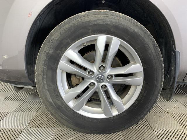 Photo of 2013 Platinum Graphite Metallic Nissan Rogue