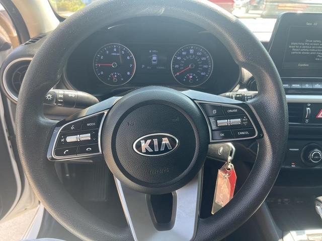 Photo of 2021 Clear White Kia Forte