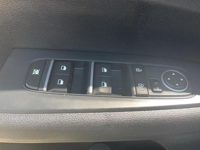 Photo of 2021 Clear White Kia Forte