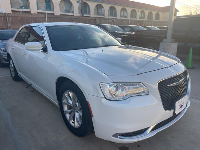 2016 Chrysler 300