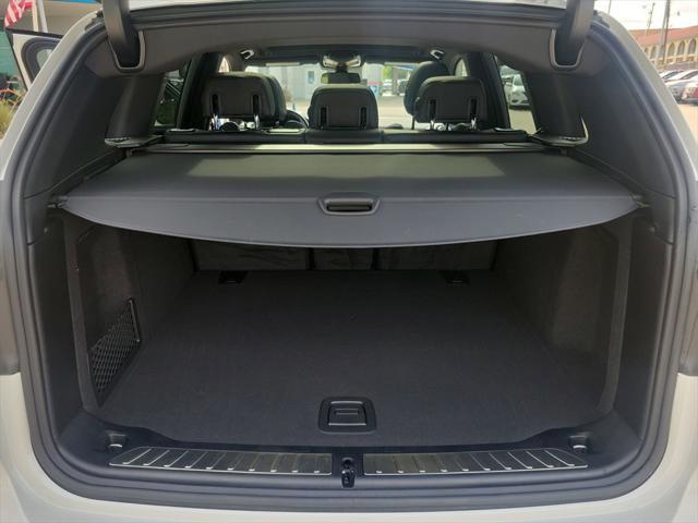 Photo of 2023 Mineral White Metallic BMW X3