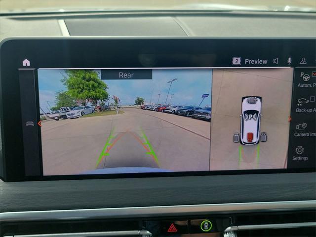 Photo of 2023 Mineral White Metallic BMW X3
