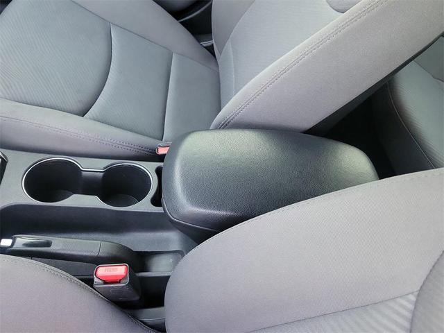Photo of 2012 Titanium Gray Metallic Hyundai ELANTRA