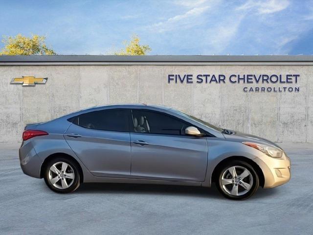 Photo of 2012 Titanium Gray Metallic Hyundai ELANTRA