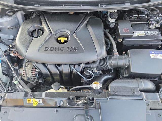 Photo of 2012 Titanium Gray Metallic Hyundai ELANTRA