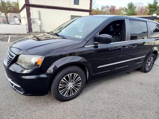 2014 Chrysler Town & Country