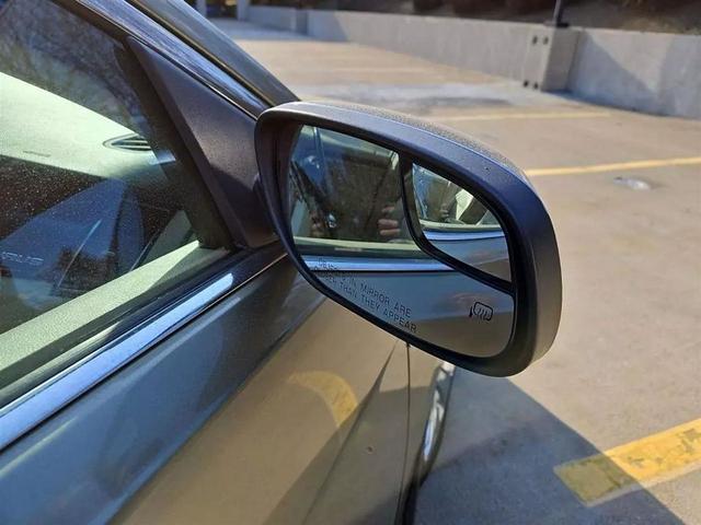Photo of 2012 Not Specified Ford Taurus