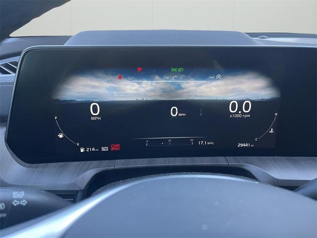Photo of 2023 Glacial White Pearl Kia Telluride