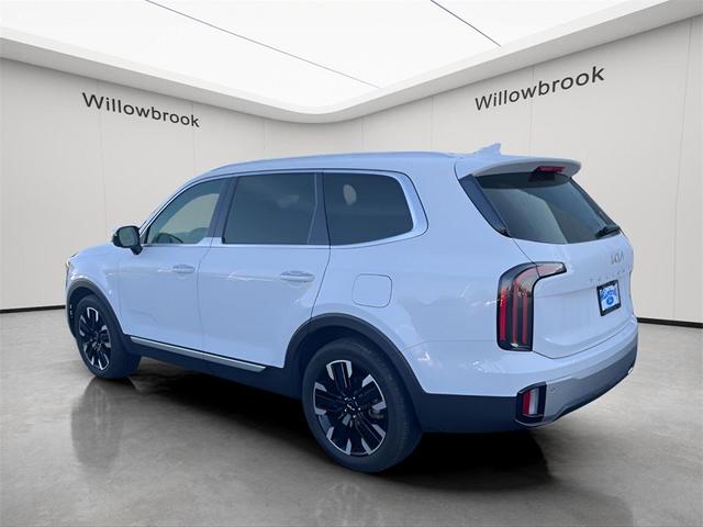 Photo of 2023 Glacial White Pearl Kia Telluride