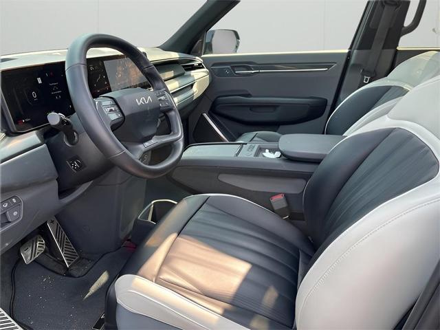 Photo of 2024 Metal Kia EV9