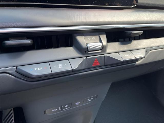 Photo of 2024 Metal Kia EV9