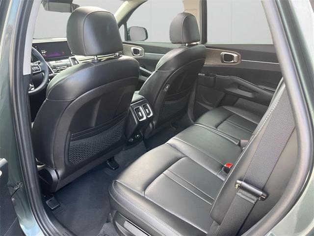 Photo of 2023 Aruba Green Kia Sorento