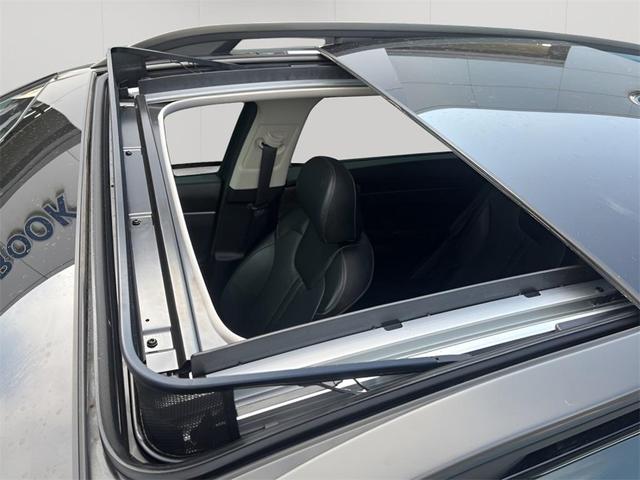 Photo of 2023 Aruba Green Kia Sorento