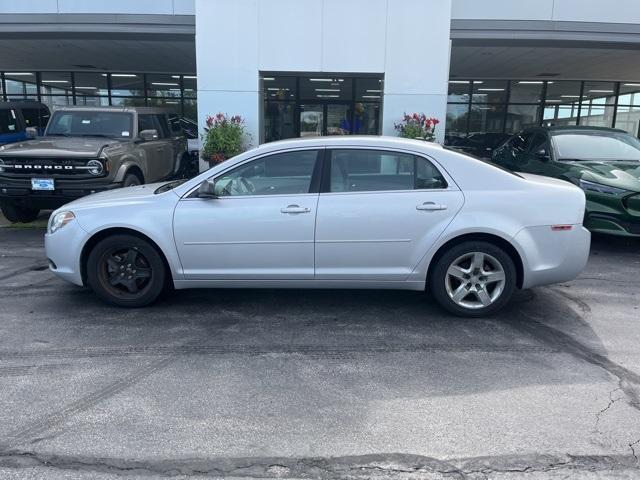 Photo of 2010 Blade Silver Metallic Chevrolet Malibu