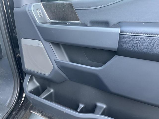 Photo of 2023 Black Metallic Ford F-250