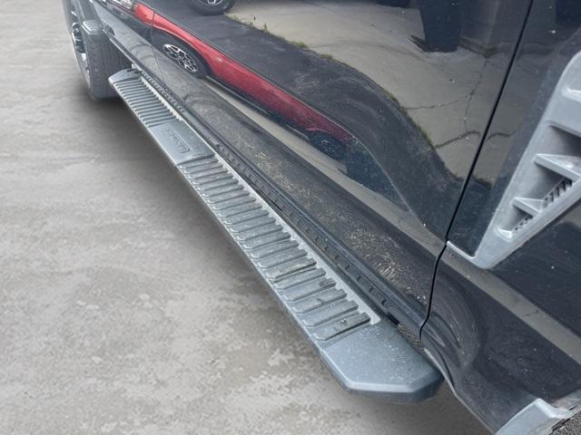 Photo of 2023 Black Metallic Ford F-250
