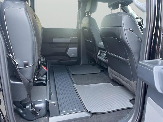 Photo of 2023 Black Metallic Ford F-250