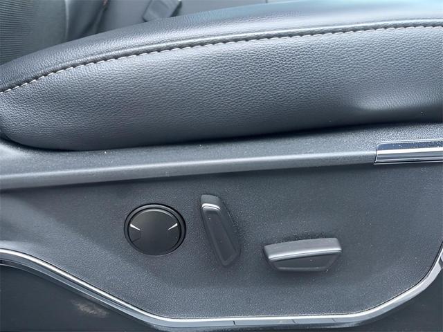 Photo of 2023 Black Metallic Ford F-250