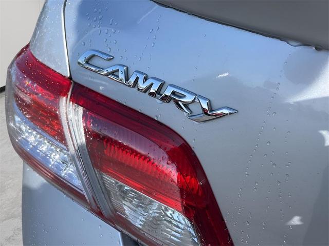Photo of 2011 Classic Silver Metallic Toyota Camry