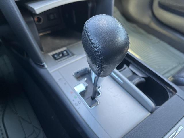 Photo of 2011 Classic Silver Metallic Toyota Camry