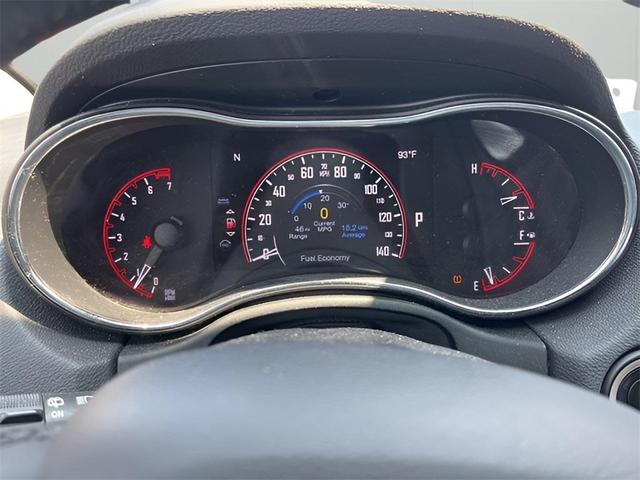 Photo of 2016 Bright White Clearcoat Dodge Durango