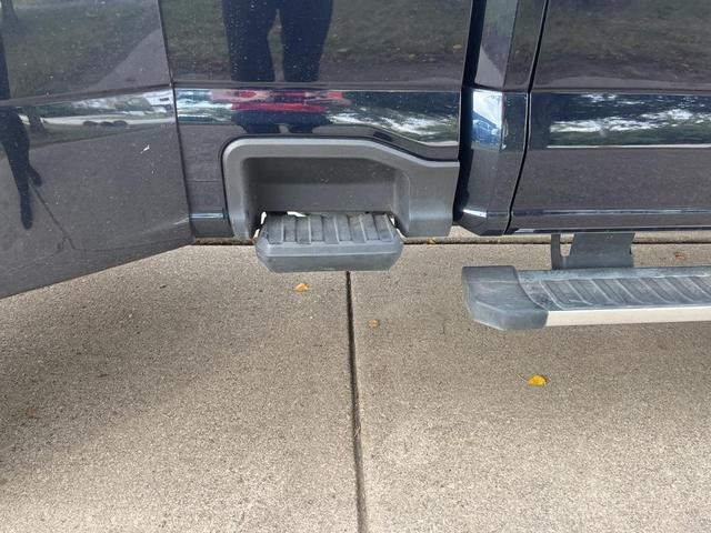 Photo of 2024 Antimatter Blue Metallic Ford F-350