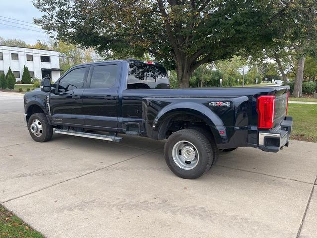 Photo of 2024 Antimatter Blue Metallic Ford F-350