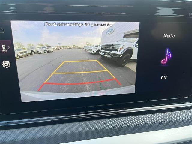 Photo of 2023 Wolf Gray Kia K5