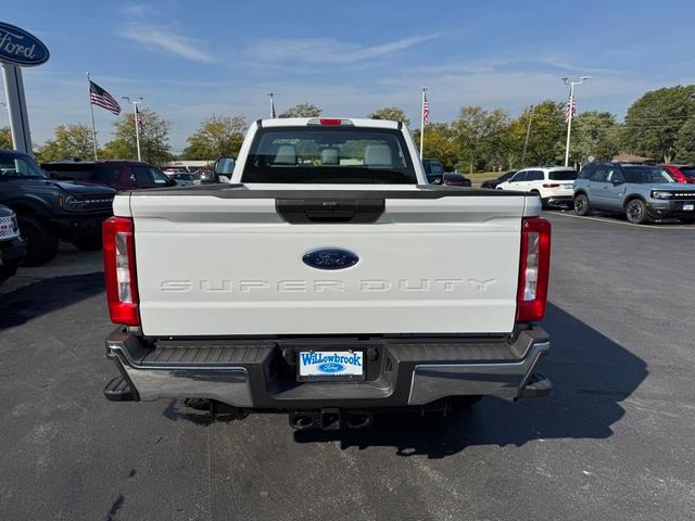 Photo of 2026 Oxford White Ford F-250