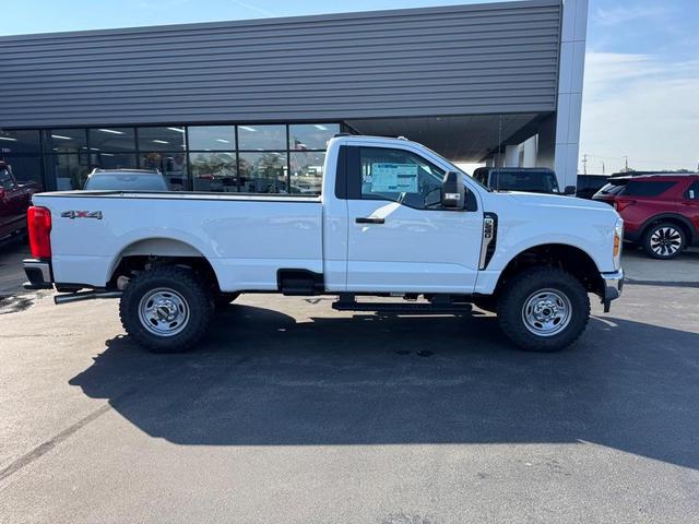 Photo of 2026 Oxford White Ford F-250