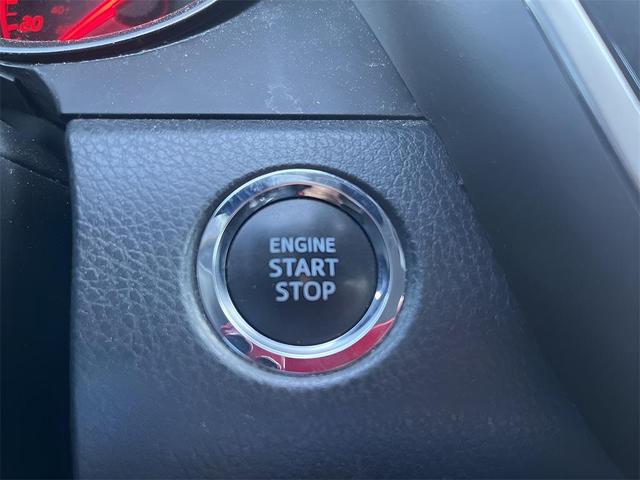 Photo of 2022 White Toyota Camry