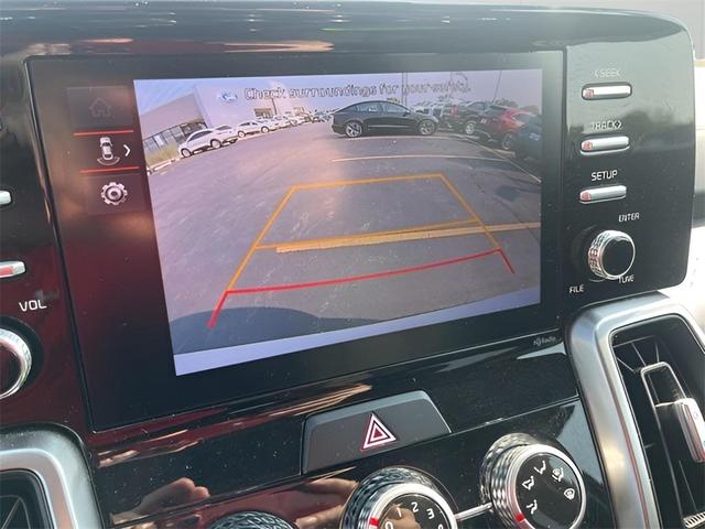 Photo of 2022 Glacial White Pearl Kia Sorento