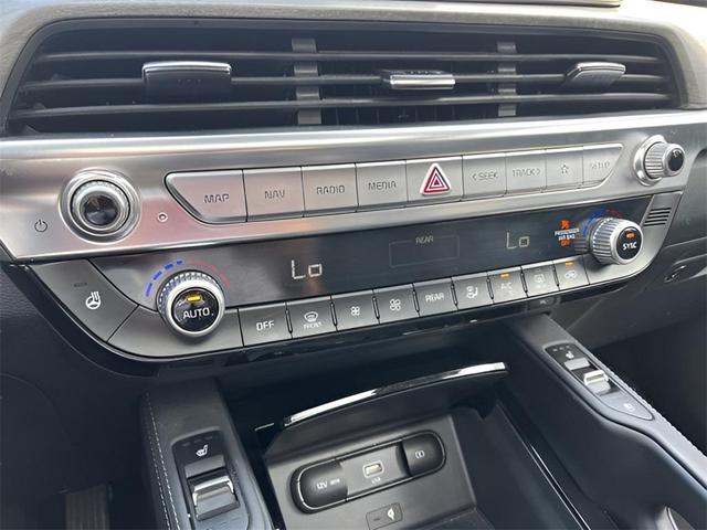 Photo of 2022 Dark Moss Kia Telluride