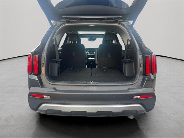 Photo of 2021 Gravity Gray Kia Sorento