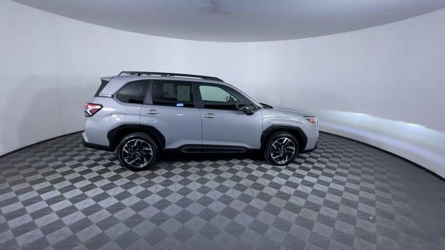 Photo of 2025 River Rock Pearl Subaru Forester