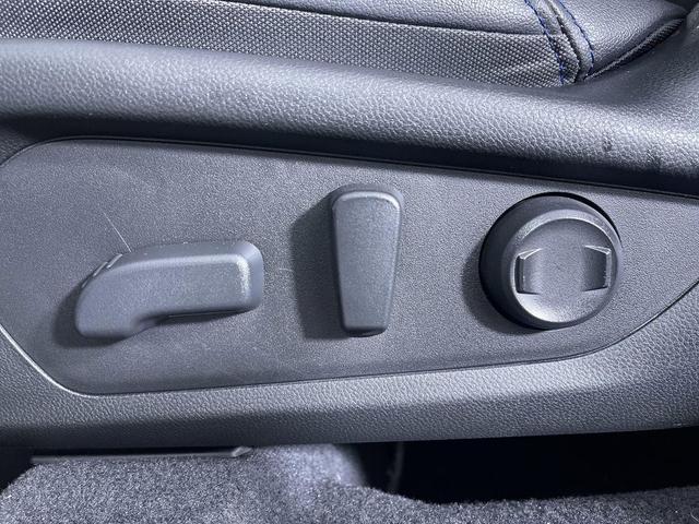 Photo of 2025 River Rock Pearl Subaru Forester
