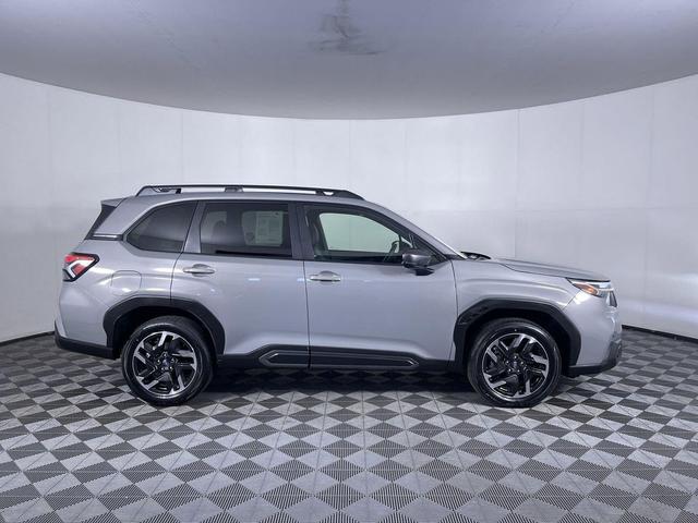 Photo of 2025 River Rock Pearl Subaru Forester
