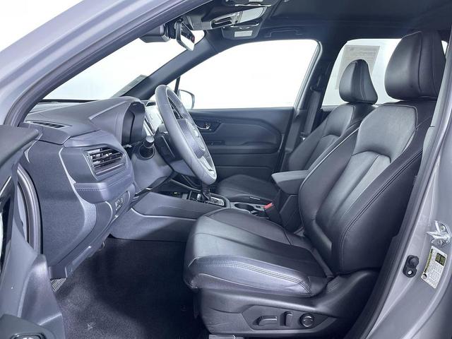 Photo of 2025 River Rock Pearl Subaru Forester