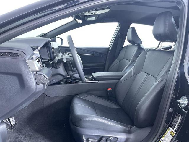 Photo of 2025 Midnight Black Metallic Toyota Camry