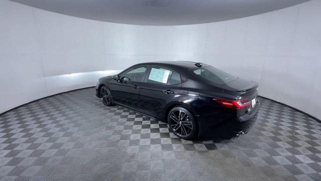 Photo of 2025 Midnight Black Metallic Toyota Camry