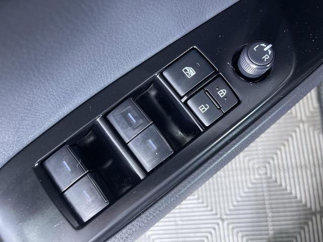 Photo of 2025 Midnight Black Metallic Toyota Camry